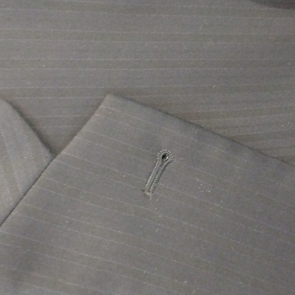 Loro Piana - Joseph Abboud Black Hairline Stripe Suit 42R * - Picture 5 of 14